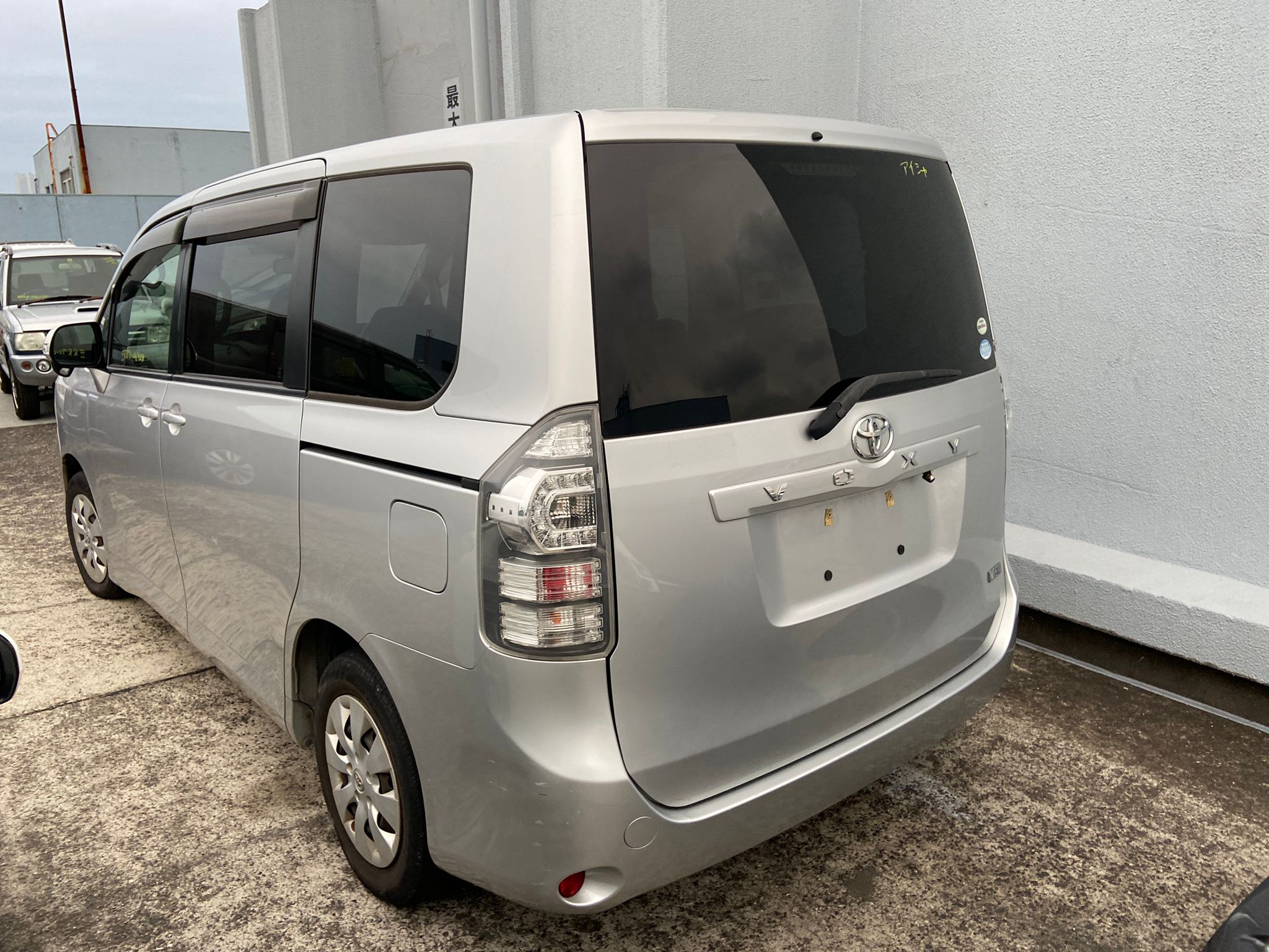 2012 Toyota Voxy 